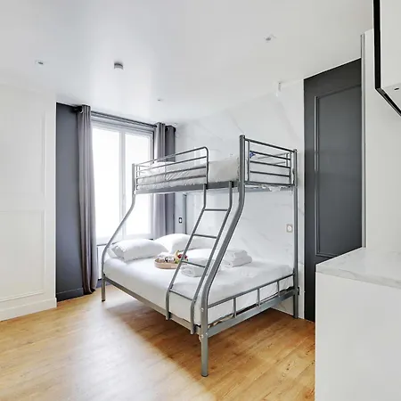 Welcoming - 3p - Place De La Republique Apartment Paris